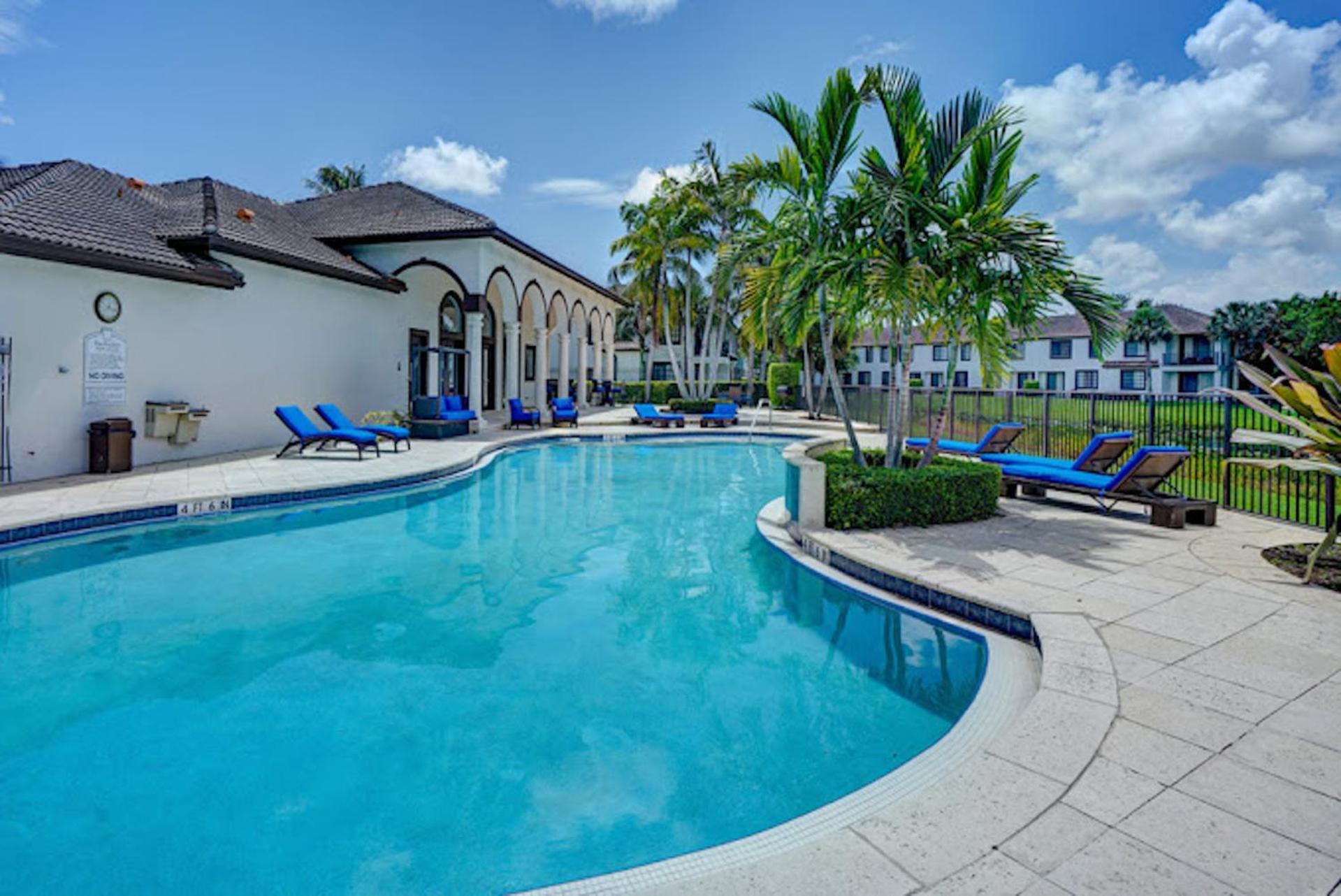 Newly Renovated Townhome With King Bed Delray Beach Exteriör bild