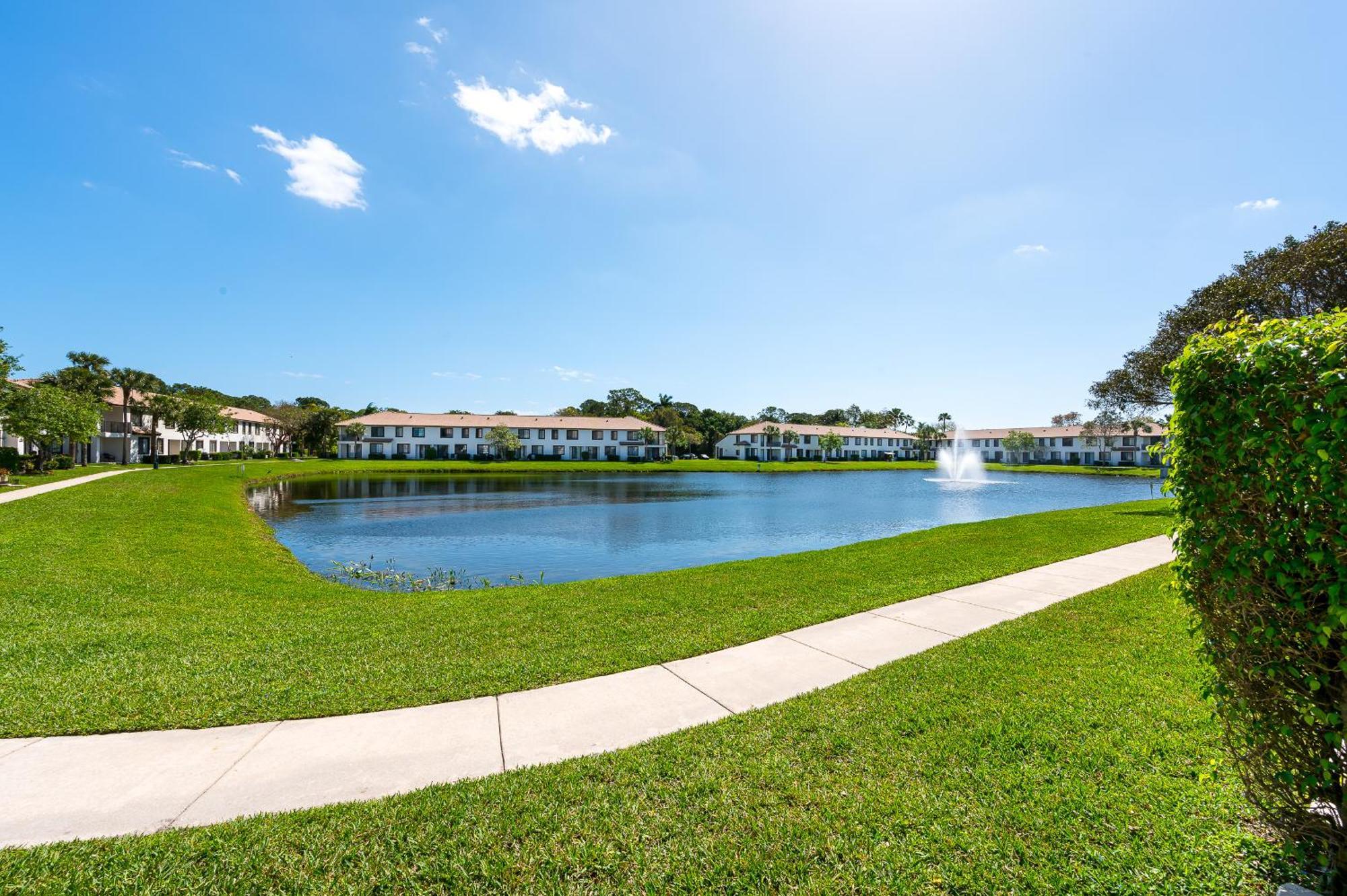 Newly Renovated Townhome With King Bed Delray Beach Exteriör bild
