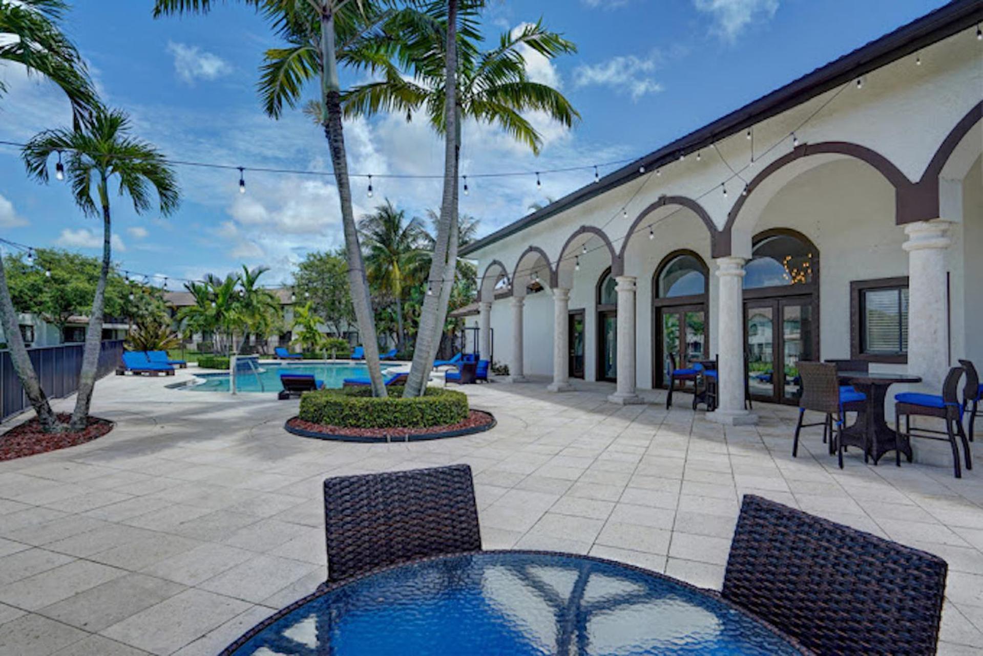 Newly Renovated Townhome With King Bed Delray Beach Exteriör bild