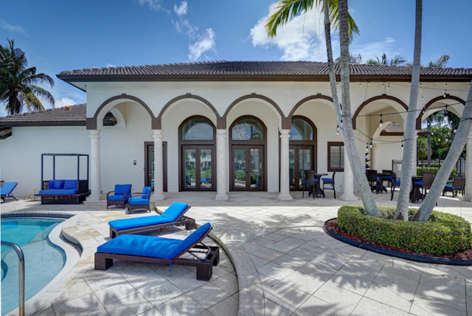 Newly Renovated Townhome With King Bed Delray Beach Exteriör bild